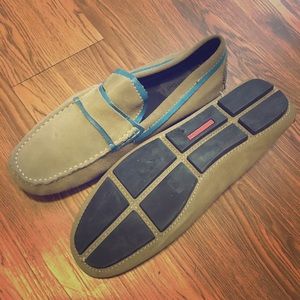 BUGATCHI Tan and Blue Suede Driving Loafers